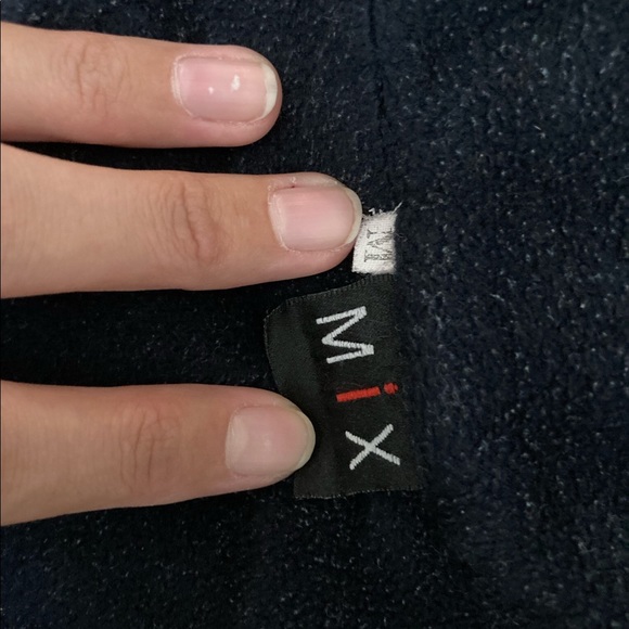 Navy Blue Puffer Vest - Picture 4 of 4